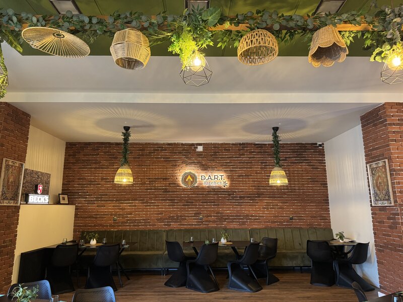 Restaurantul D.A.R.T. Kitchen isi mareste echipa si cauta un Bucatar.